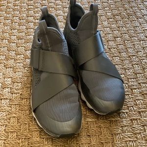 Sorel Kinetic sneaker.. Gray 8